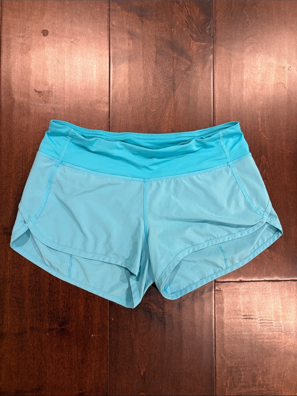 Lululemon Light Blue Women’s Athletic Shorts 2.5” inseam